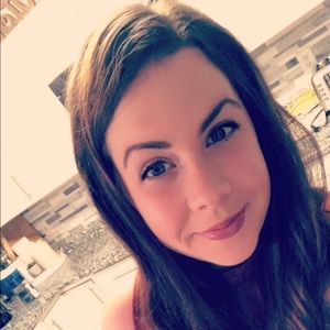 Meet your Posher, Cami